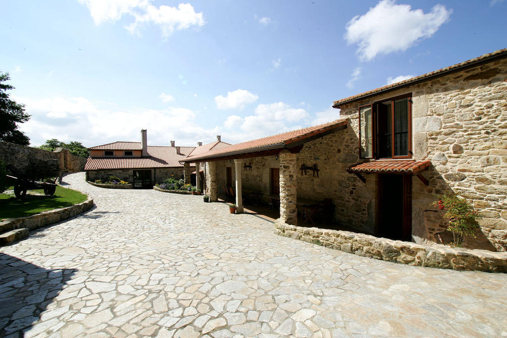 Casa Da Botica A Estrada Hostel Os Casares Buitenkant foto